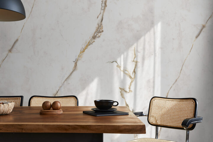 White Dubai Gold porcelain slab with soft gold veining and satin finish, size 4ft x 9ft, made in Italy